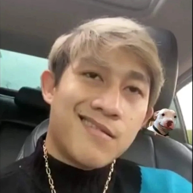 ảnh meme khinh với vẻ mặt đầy ẩn ý