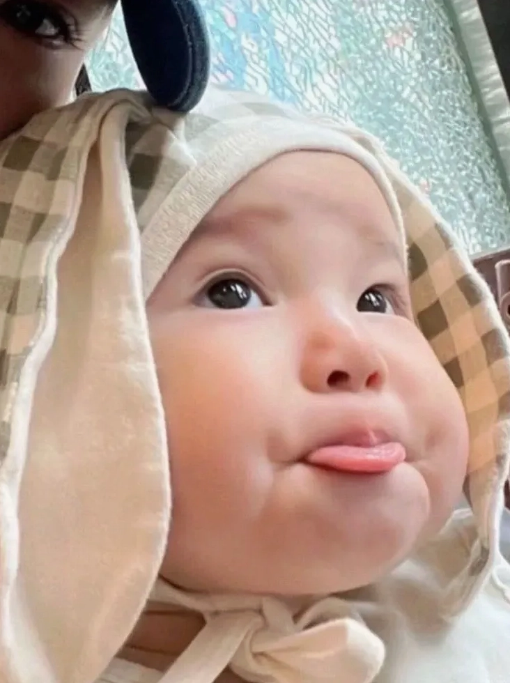 Ảnh meme Pam mặt phụng phịu rất đáng yêu