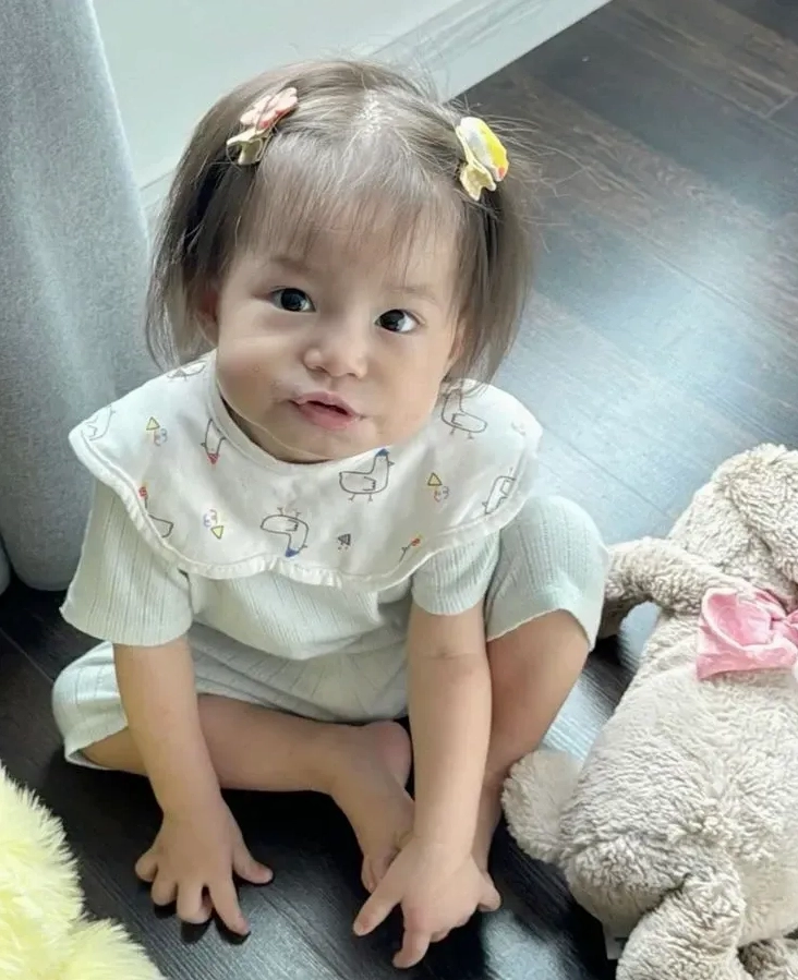 Ảnh meme Pam yêu ơi cười tươi rạng rỡ