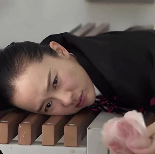 Bộ sưu tập ảnh meme tiền đầy hài hước và những câu chuyện phía sau 12 Ảnh meme tiền biểu cảm không có tiền