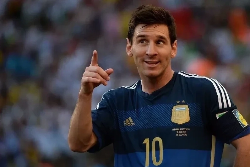 Bộ Sưu Tập Cận Cảnh Ảnh Messi Meme Đỉnh Cao Hài Hước 1 Ảnh messi meme với biểu cảm khó đỡ trên sân cỏ