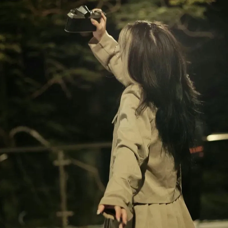 Tuyệt Phẩm Thị Giác Nơi Tâm Hồn Bộ Ảnh Gái Xinh Khóc Buồn Sâu Lắng 12 Hình cô gái buồn, thể hiện nỗi niềm khó tả qua đôi mắt và vẻ mặt lặng lẽ