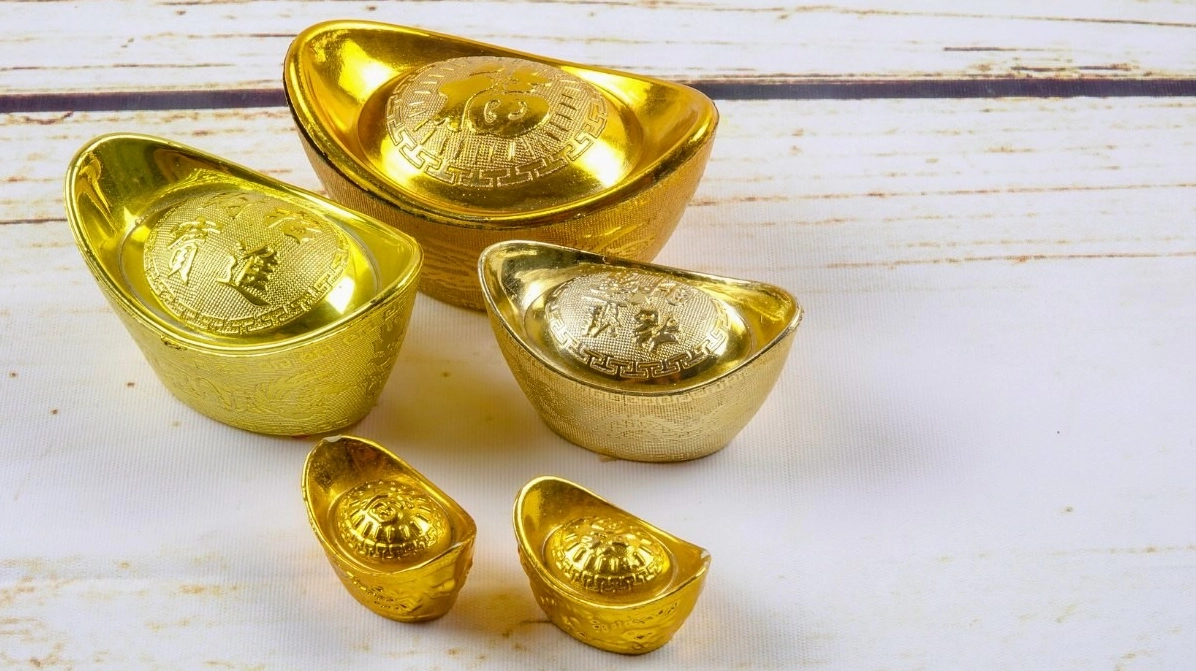 Top 17 hình nền mệnh kim đẹp nhất và ý nghĩa mang tài lộc 2 Hình nền mệnh kim hình thỏi vàng ánh kim mang lại may mắn và thịnh vượng