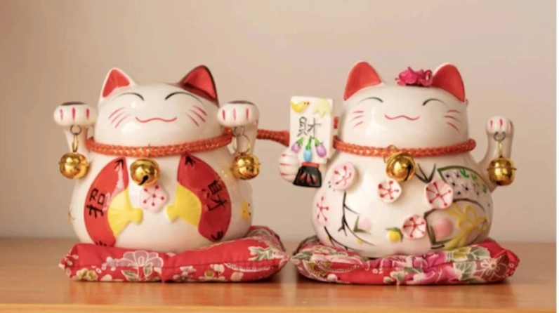 Bộ Sưu Tập Hình Nền Mèo Thần Tài Độc Đáo Mang Lại Tài Lộc May Mắn 2 Hình nền mèo thần tài đáng yêu vẫy tay may mắn