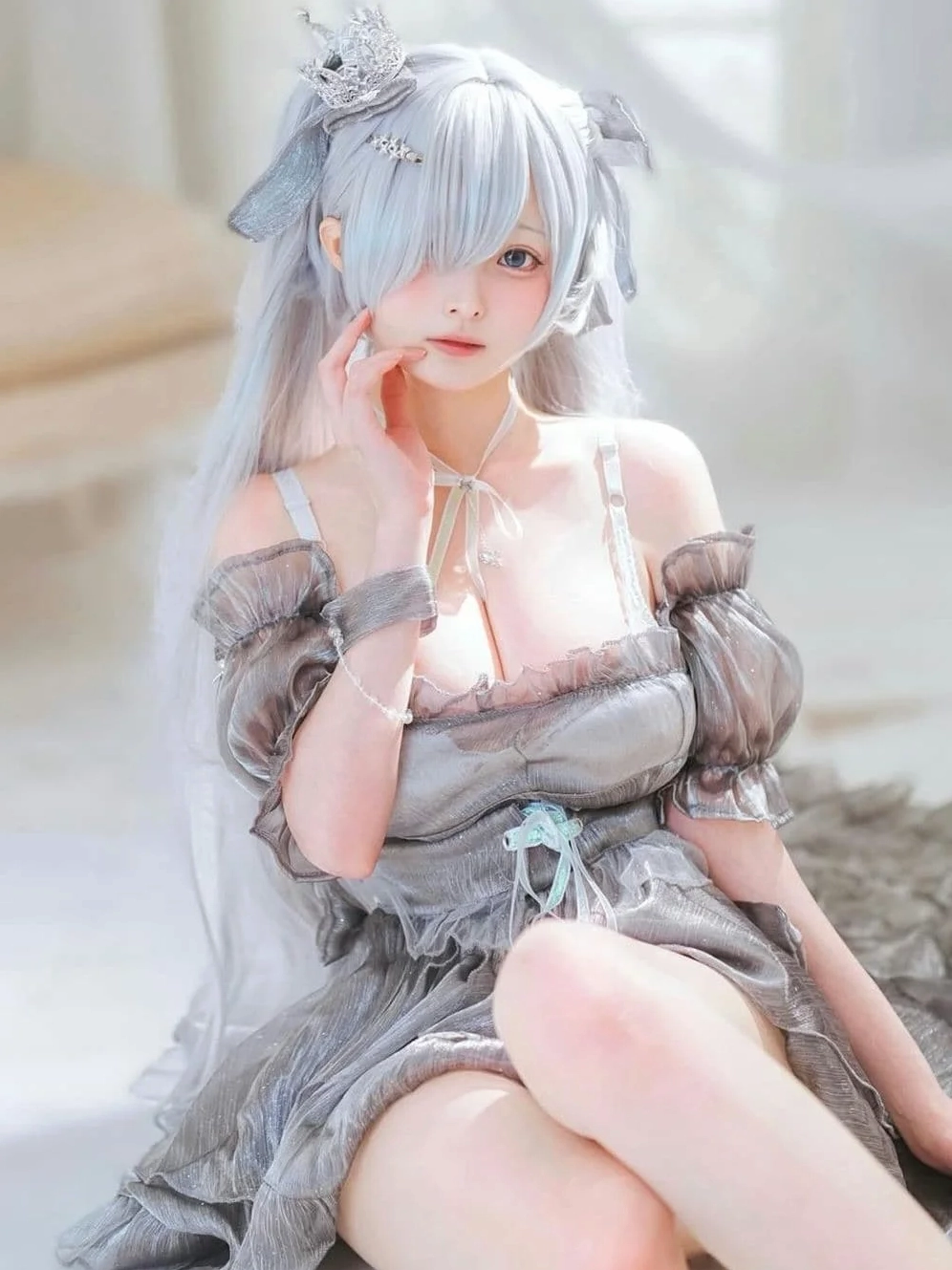 Hóa trang nhân vật bốc lửa đầy nghệ thuật