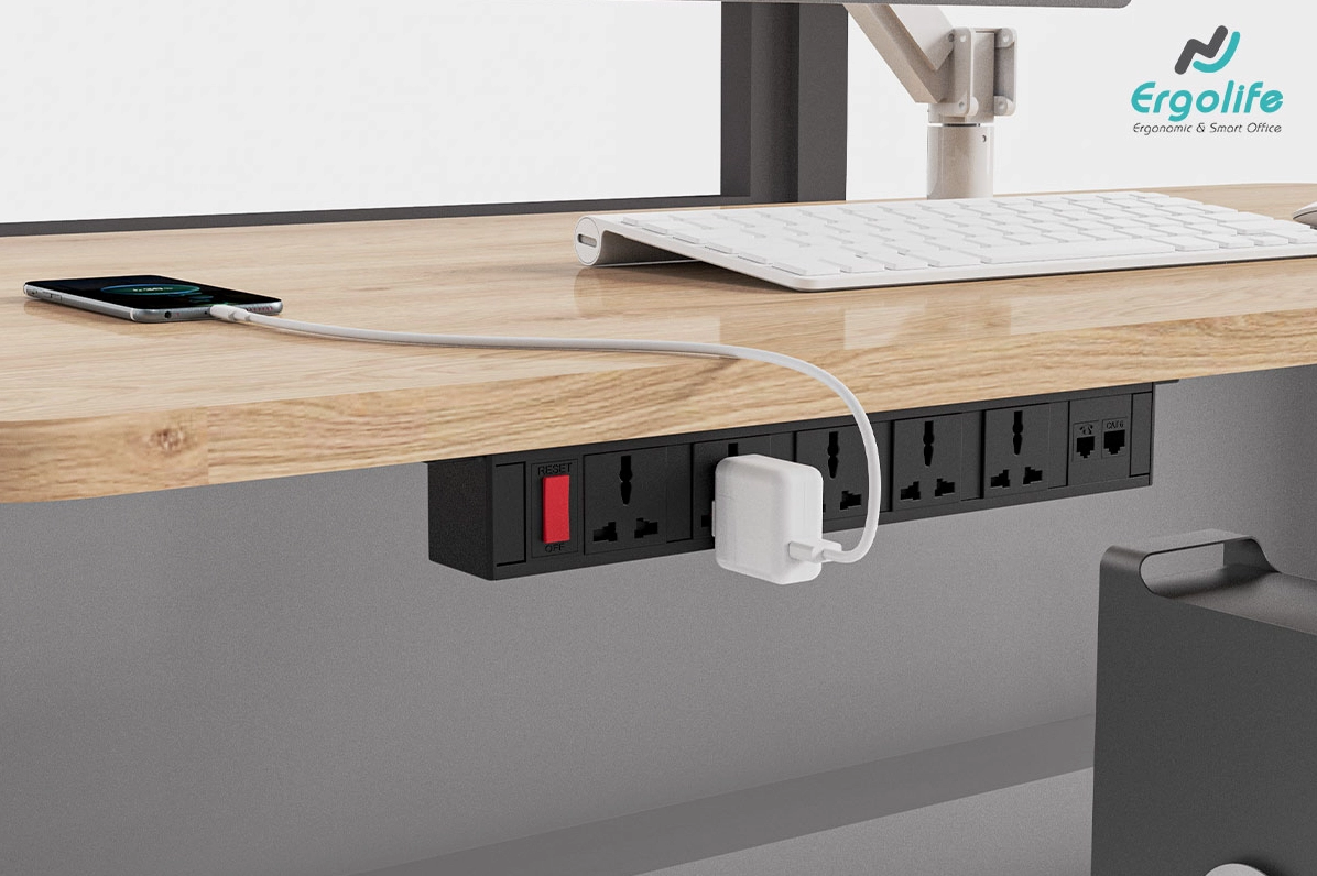 Ổ cắm điện đa năng