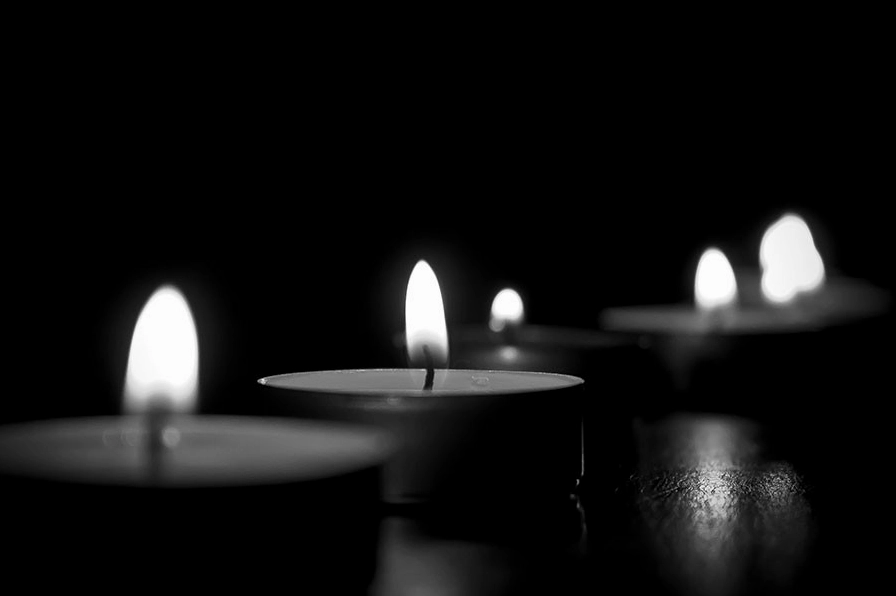 Bộ sưu tập cận cảnh tải hình nền đen tang lễ trang trọng và ý nghĩa 14 Tải hình nền đen tang lễ độc đáo và tuyệt đẹp để tưởng nhớ