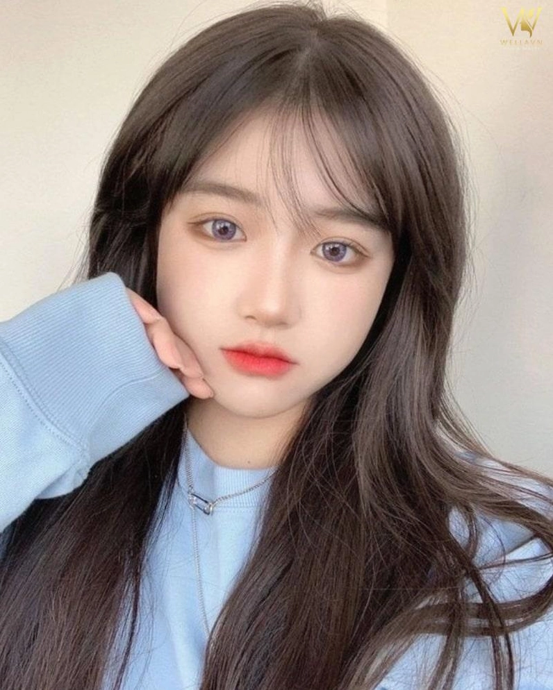 Thiếu nữ sinh năm 2010 với ánh mắt trong sáng