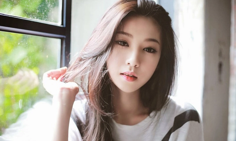 Vẻ đẹp thoát tục của ảnh gái hàn đẹp giữa khung cảnh thiên nhiên