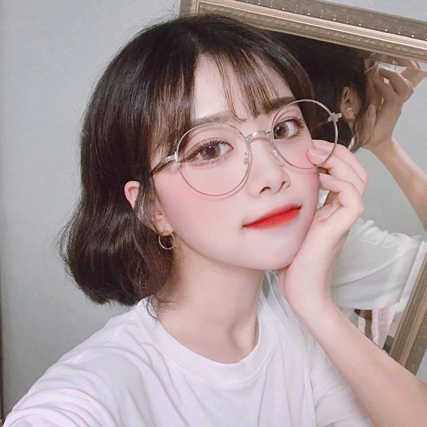 Ảnh gái xinh tóc ngắn cực kỳ xinh đẹp và quyến rũ
