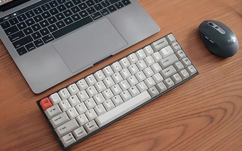 Bàn phím bluetooth giúp không gian làm việc và giải trí gọn gàng hơn