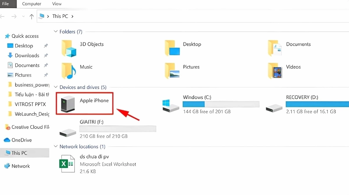 Hướng dẫn cách đồng bộ iPhone với laptop nhanh chóng đơn giản 8 Biểu tượng ổ đĩa mang tên Apple iPhone hiển thị trong cửa sổ This PC của Windows