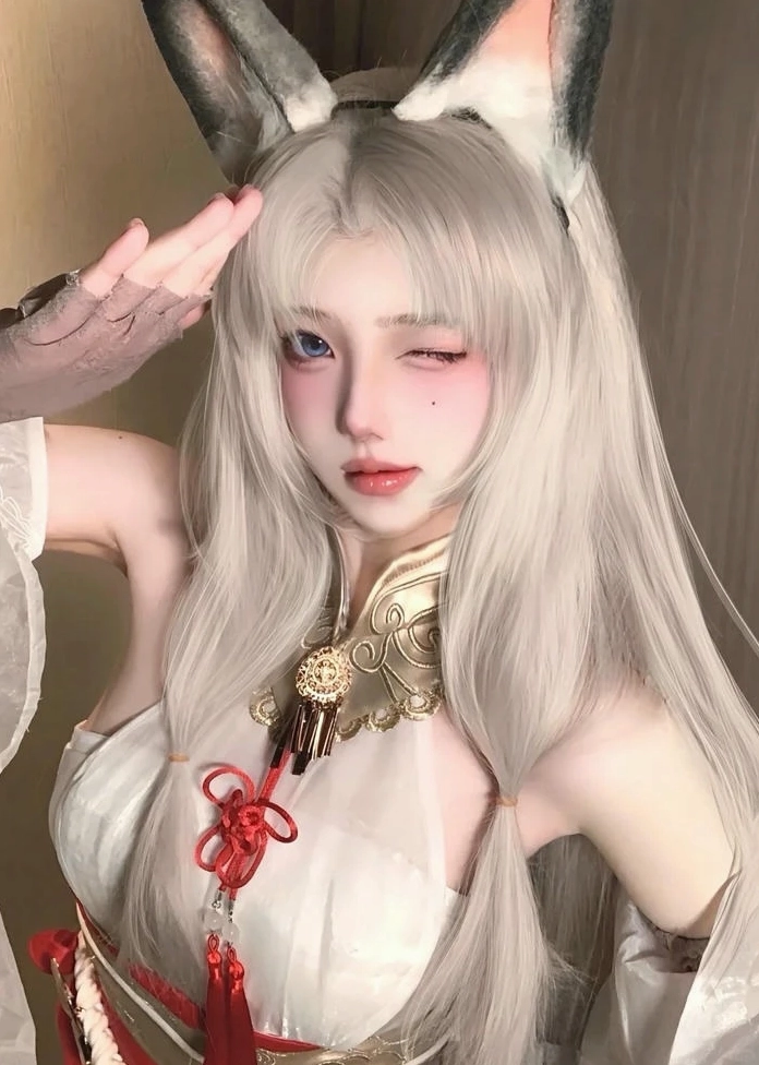Bức ảnh cô gái cosplay với vẻ đẹp trong sáng và cuốn hút