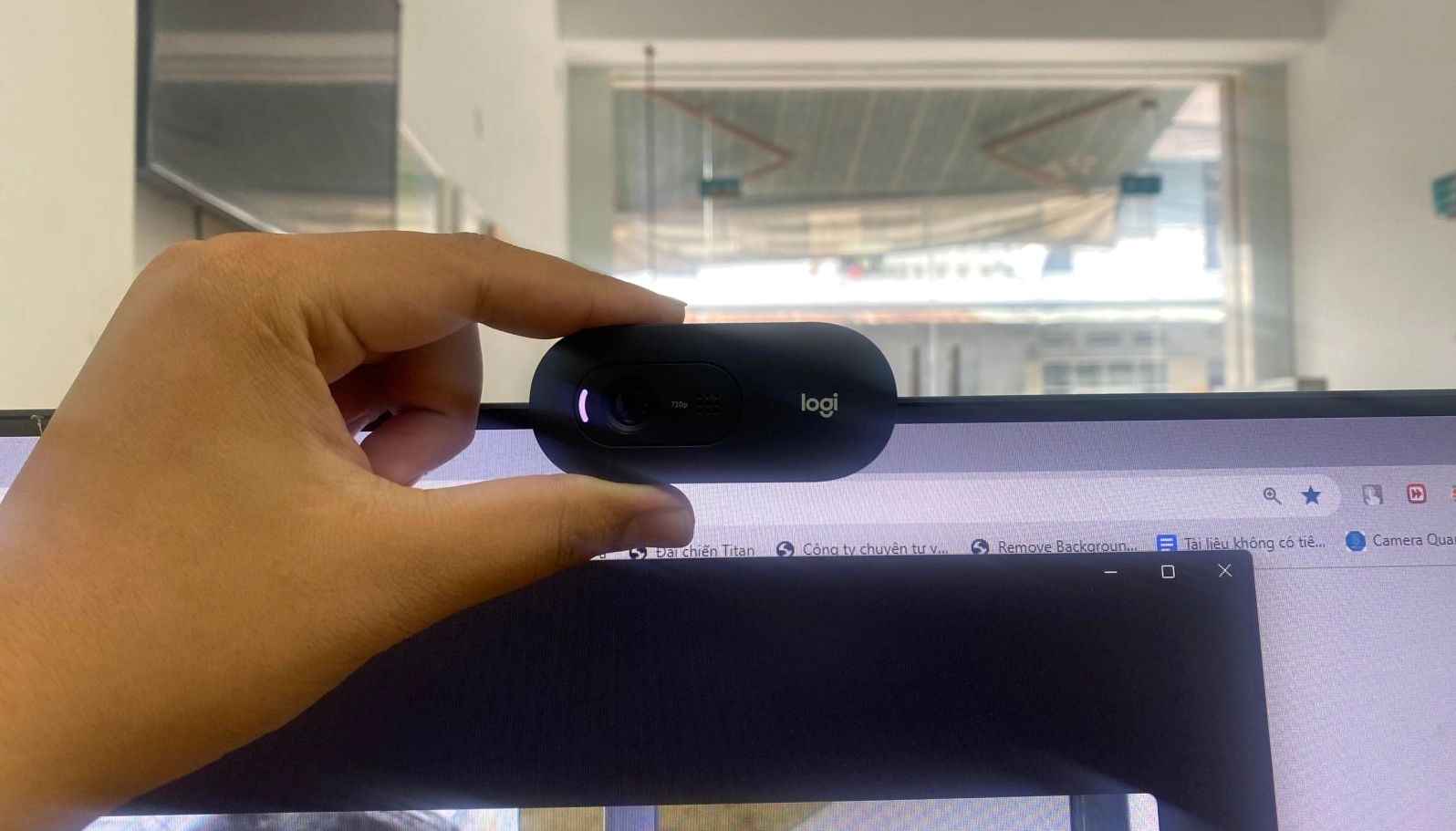 Hướng dẫn chi tiết cách cài webcam cho laptop cực đơn giản tại nhà 6 Bước điều chỉnh góc quay và xác định chính xác vị trí lắp đặt của chiếc Webcam