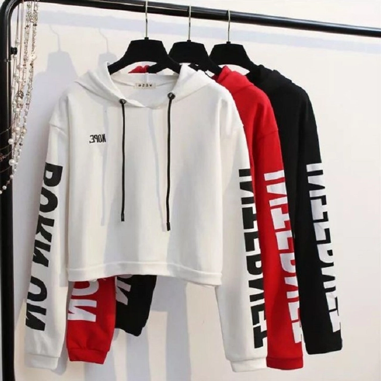 Bộ sưu tập hình ảnh gái xinh mặc áo croptop ngắn siêu quyến rũ 19 Cá tính và cool ngầu với set đồ có sự xuất hiện của chiếc áo khoác croptop