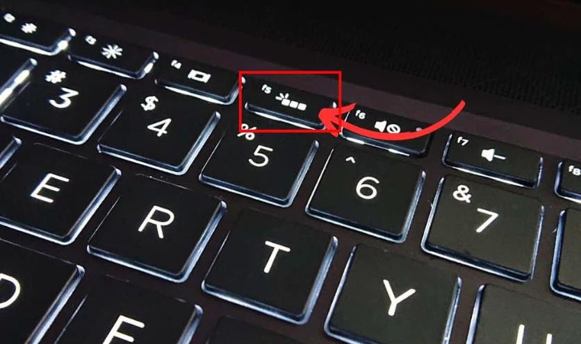 Cách bật đèn bàn phím laptop HP Pavilion 15