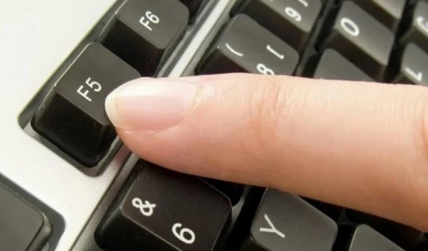 cách bật đèn bàn phím laptop hp