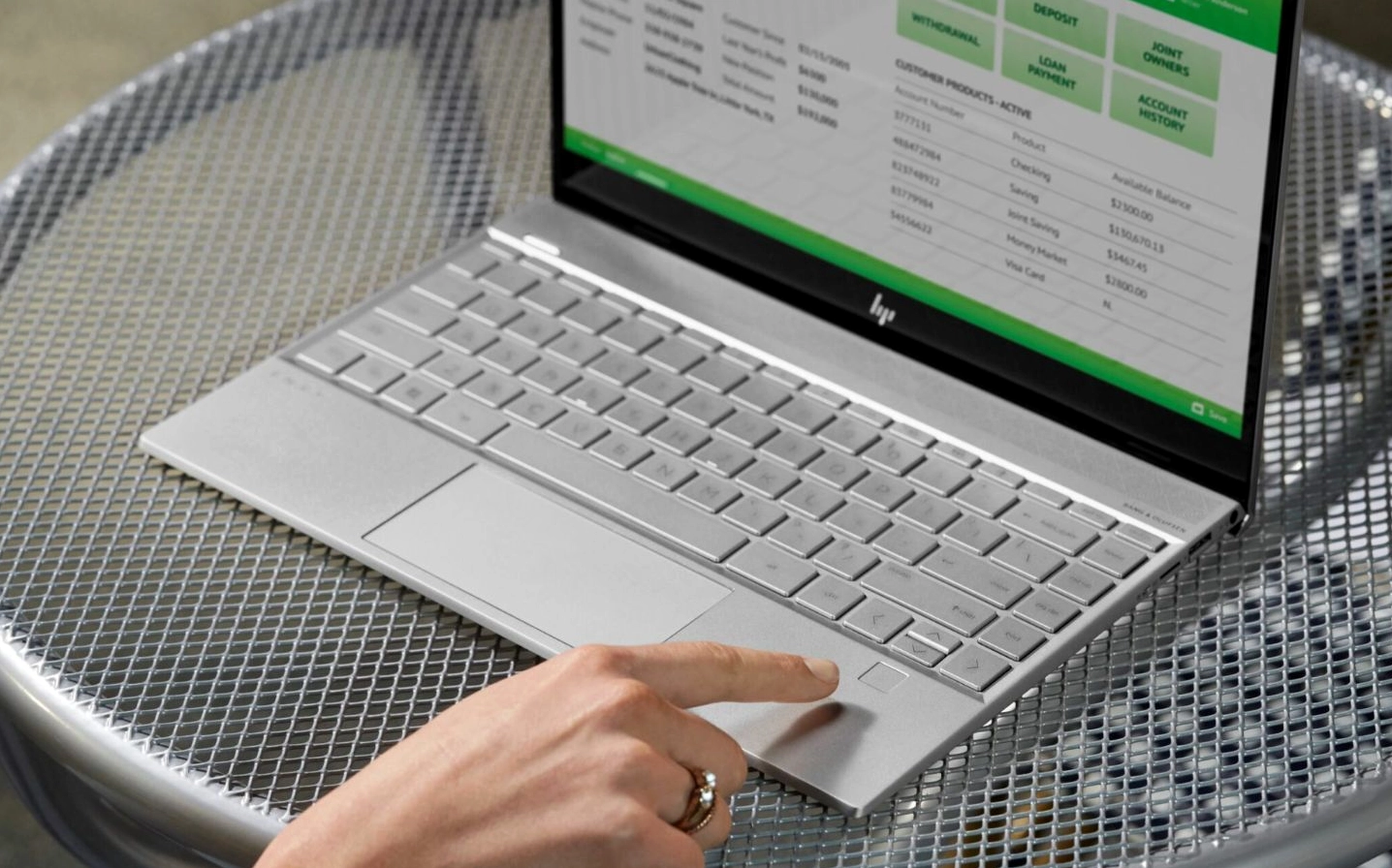 Cách cài vân tay cho laptop Windows và lưu ý