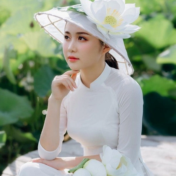 Cách chọn màu đồ lót phù hợp để tôn vinh vẻ đẹp của áo dài siêu mỏng