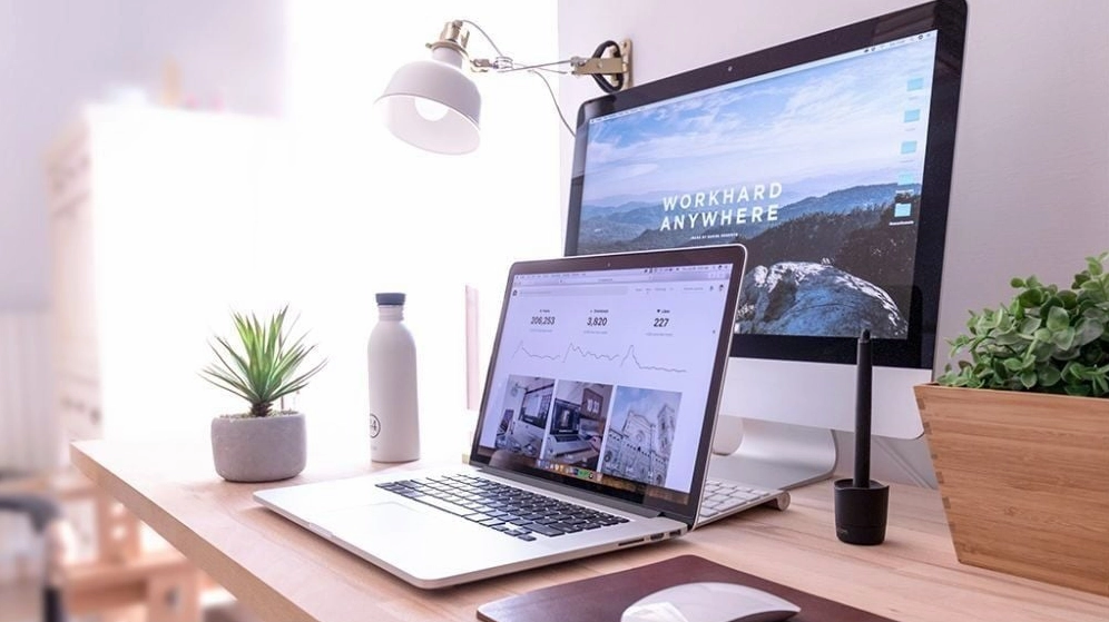 Cách kết nối máy tính với tivi bằng Miracast/Screen Share