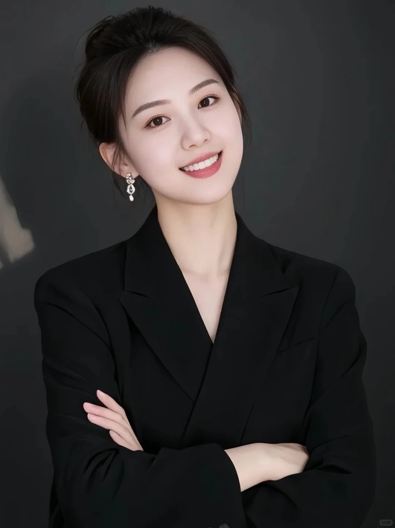 Cô nàng diện đồ công sở thời trang dẫn đầu xu hướng