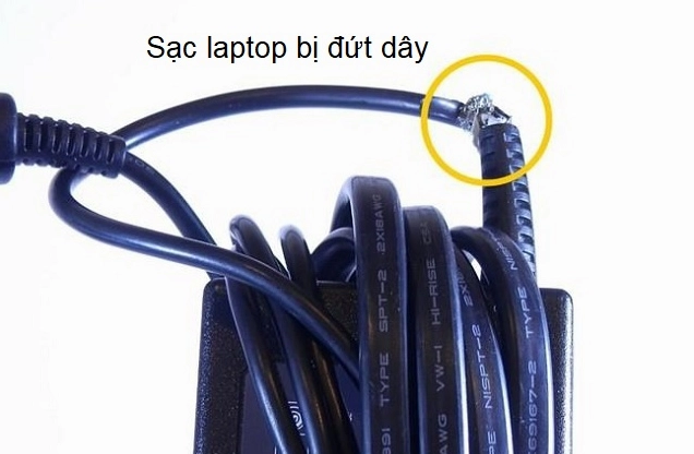 Dấu hiệu nhận biết adapter sạc máy tính xách tay bị hư hỏng cần khắc phục