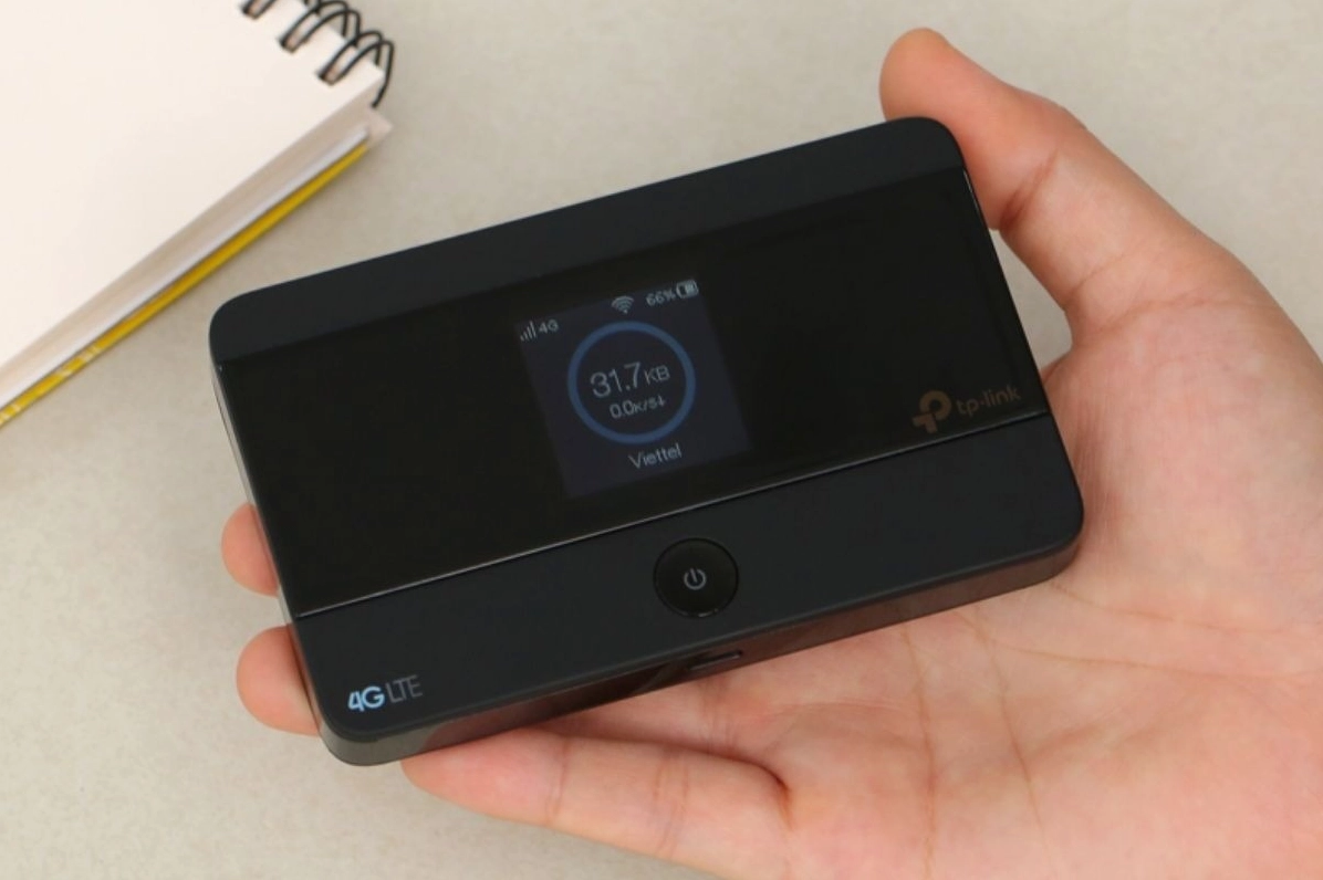 Dcom là thiết bị phát wifi di động, có thể kết nối nhiều thiết bị cùng lúc