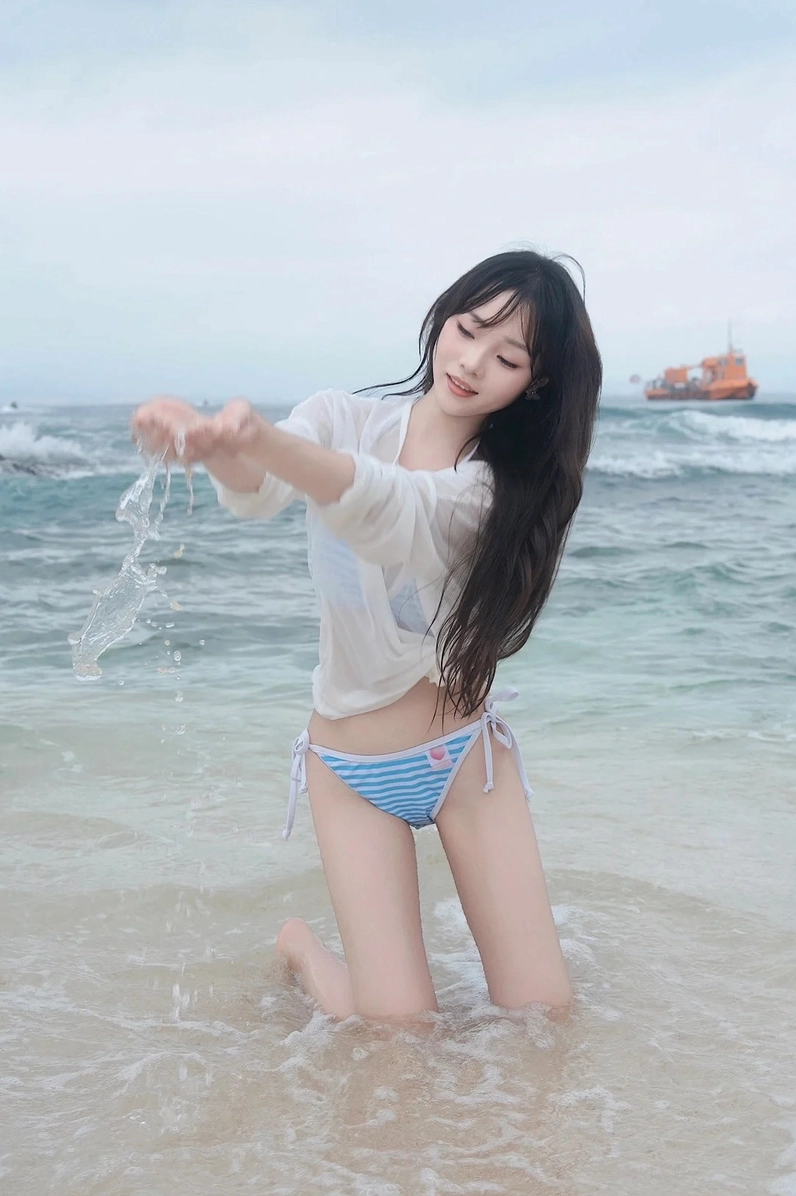 Bộ sưu tập 20+ ảnh gái xinh mặc bikini đi biển gợi cảm nhất 2026 2 Gái đẹp mặc bikini đi biển cuốn hút với thân hình nuột nà