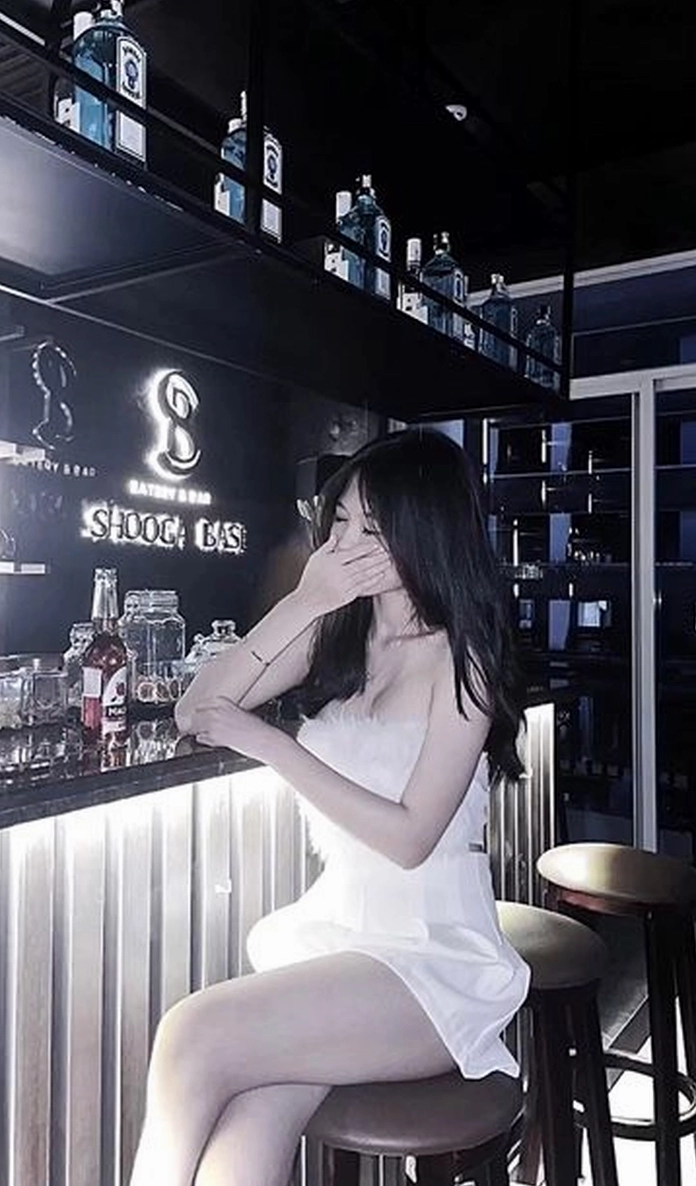 Ngắm trọn bộ 20 ảnh gái xinh mặc váy siêu ngắn quyến rũ 11 Gái xinh da trắng mặc váy ngắn nổi bật