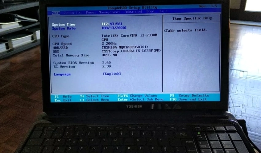 Hướng dẫn chi tiết cách cài đặt BIOS cho laptop Dell nhanh chóng 35 Giao diện hệ thống Menu BIOS và BOOT của laptop Toshiba