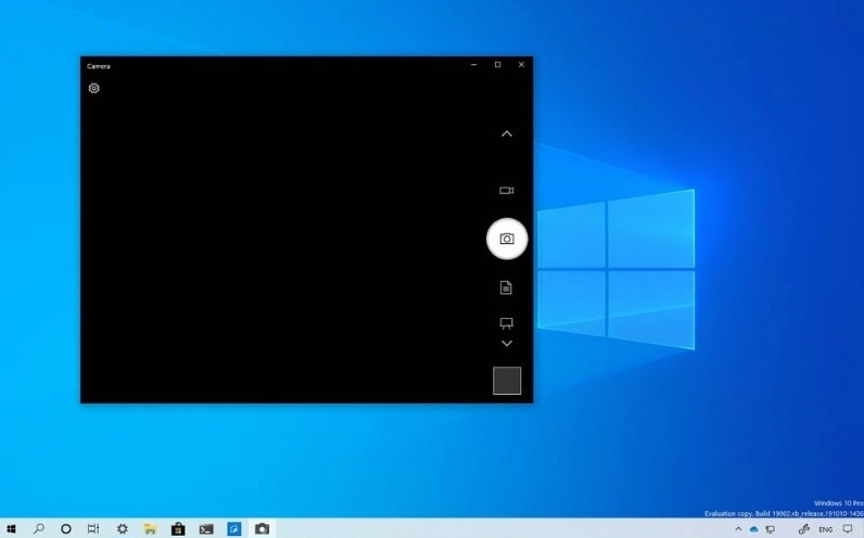 Hướng dẫn chi tiết cách cài webcam cho laptop cực đơn giản tại nhà 21 Giao diện phần mềm Windows Camera mặc định đơn giản và luôn có sẵn trên máy tính