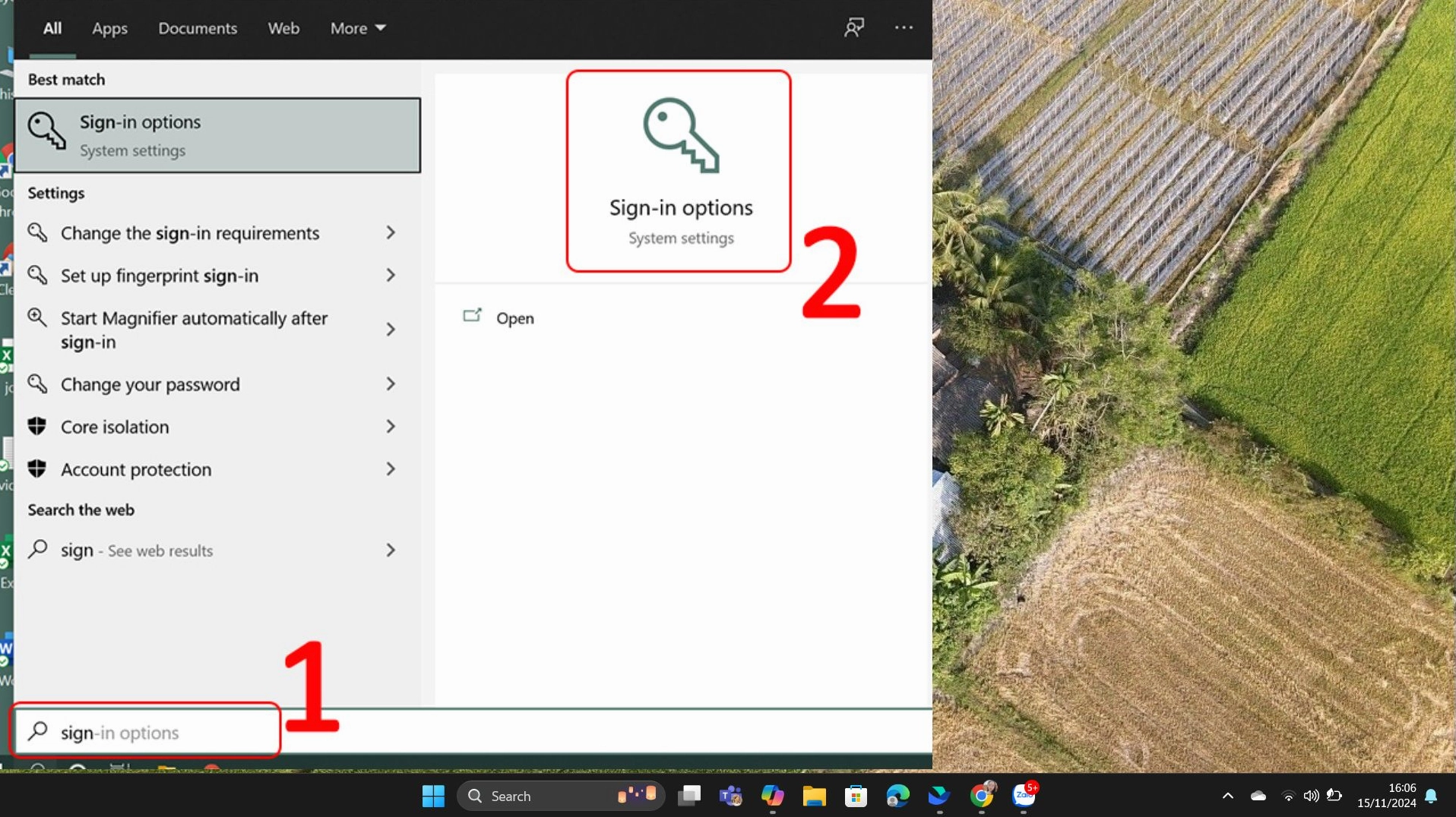 Gõ tìm kiếm cụm từ sign in options rồi bấm chọn kết quả trả về