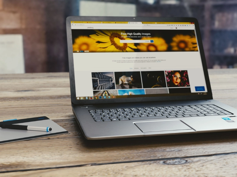 Hướng dẫn cách mua laptop từ Mỹ chất lượng chính hãng uy tín nhất 16 Hình ảnh quan sát sạc và ngoại hình của máy để phân biệt