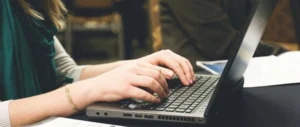 huong dan chi tiet cach khoa ban phim laptop nhanh chong va 216