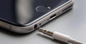 huong dan chi tiet cach sua loi khong nhan phu kien iphone n 879