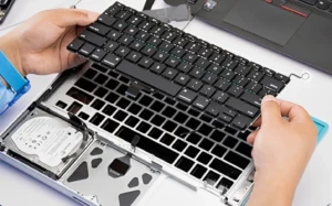 huong dan chi tiet cach thay phim laptop tai nha nhanh chong 848