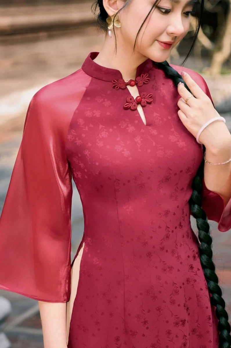 Khoảnh khắc đời thường giản dị nhưng cực kỳ thu hút với áo dài tết