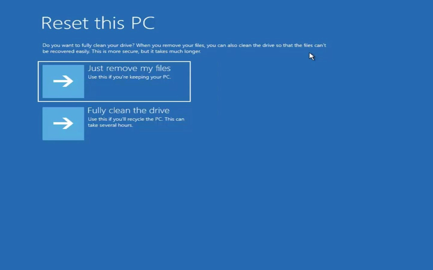 Khởi động lại máy bằng nút nguồn (giữ 5 giây nếu đơ). Lặp lại 2-3 lần để vào Windows Recovery Environment (WinRE)