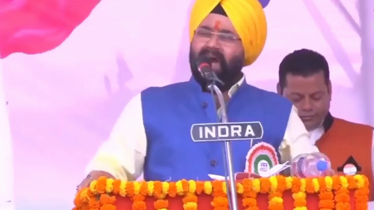 Meme mèo khóc lóc thảm thiết đòi ăn pate