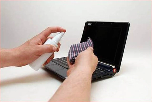 [Mẹo hay] Sử dụng laptop đúng cách cho độ bền cao