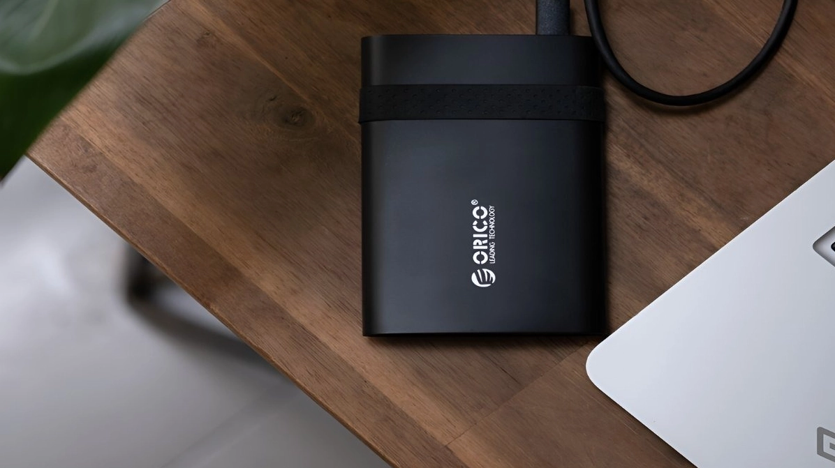 Hướng dẫn chi tiết cách kết nối hdd với laptop đơn giản và an toàn nhất 4 Một số mẫu hộp đựng ổ cứng HDD SSD Box phổ biến trên thị trường