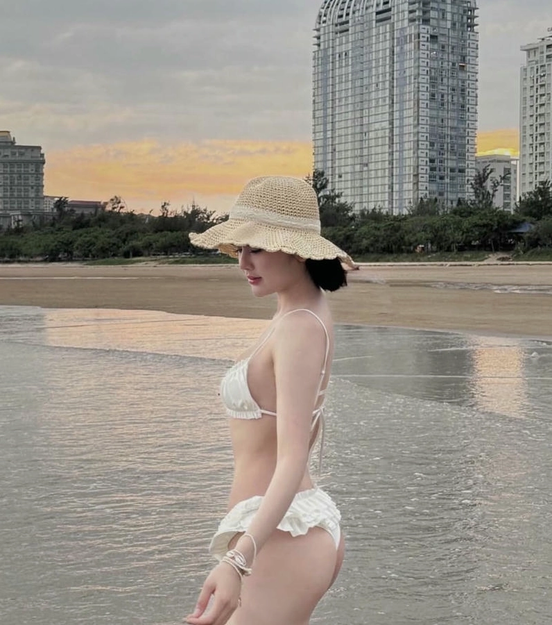 Nụ cười rạng ngời tươi tắn đánh cắp trái tim người đối diện