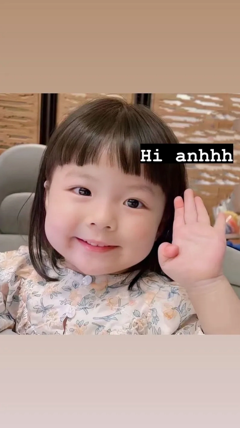 Sống chậm lại với hello crab meme cute bá cháy