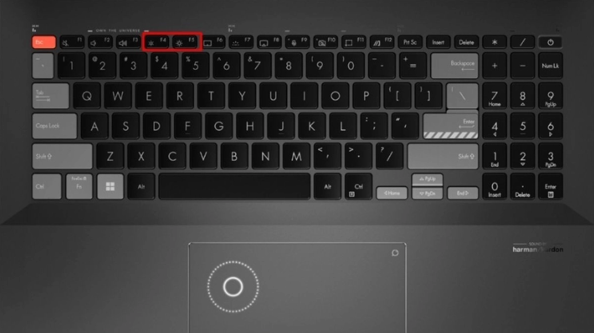 Sử dụng phím Fn kết hợp phím tắt trên bàn phím laptop Lenovo để điều chỉnh độ sáng màn hình