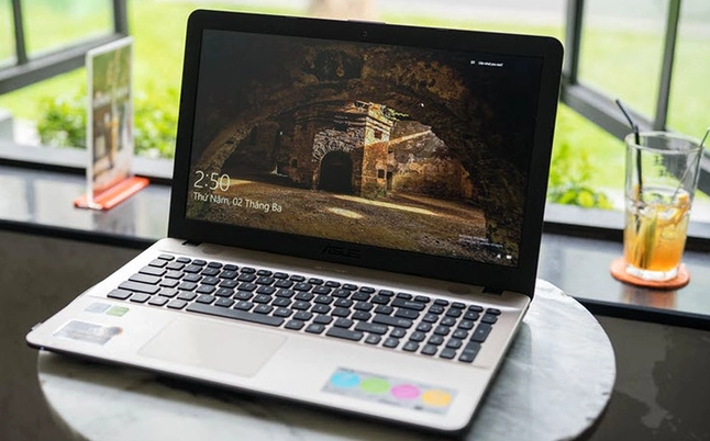 Hướng dẫn chi tiết cách bảo vệ màn hình laptop hiệu quả nhất năm 2026 8 Sử dụng và bảo quản ở môi trường thoáng mát