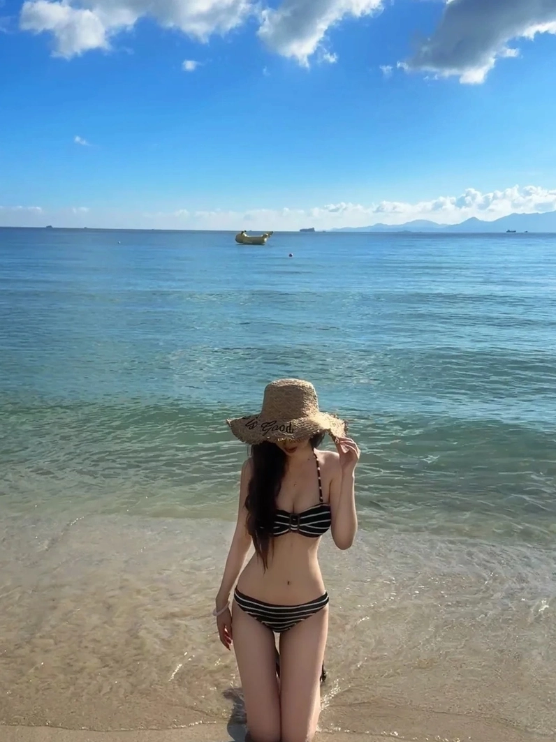 Bộ sưu tập 30 ảnh bikini gái Trung Quốc nóng bỏng nhất 2026 12 Sự kết hợp hoàn hảo giữa nét đẹp Á Đông và phong cách hiện đại