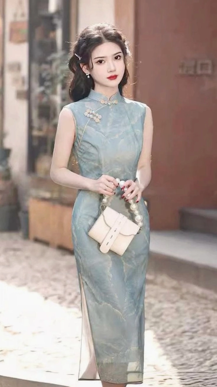 Sự quyến rũ toát ra từ những cử chỉ nhỏ nhất