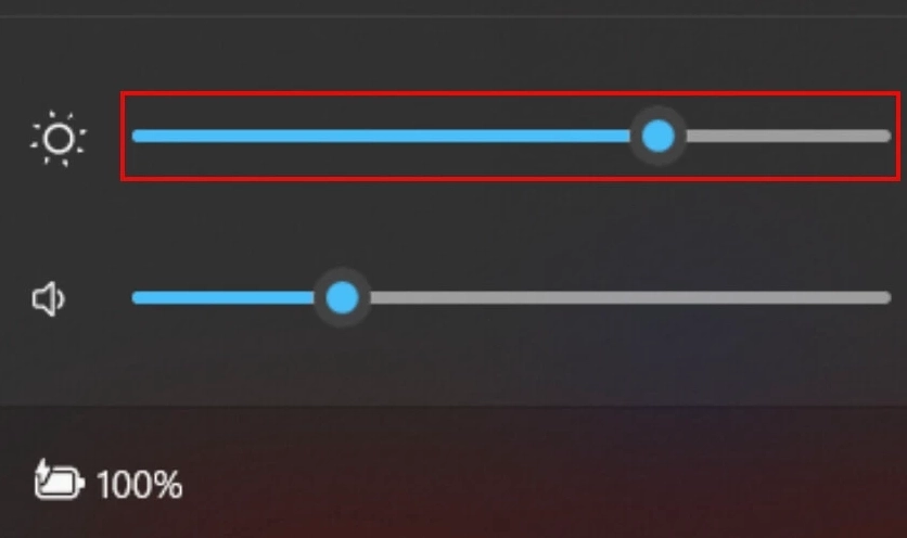 Thao tác giảm độ sáng màn hình để giảm thiểu điện năng tiêu thụ