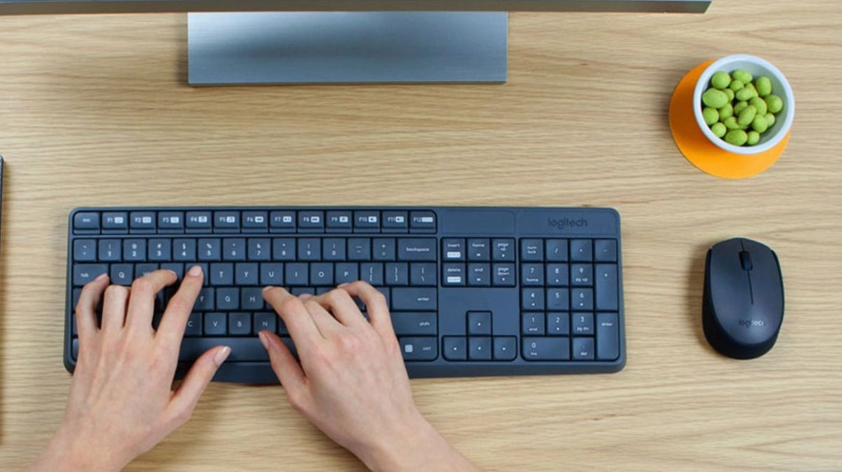 Hướng dẫn chi tiết cách mở nguồn laptop Dell khi gặp sự cố không lên màn hình 22 Thử sử dụng bàn phím ngoài