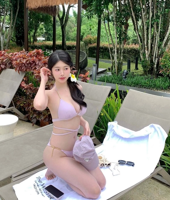 Bộ sưu tập 30 hình ảnh gái xinh mặc bikini hồng quyến rũ 23 Tư thế tạo dáng khoe khéo các đường cong mềm mại tinh tế
